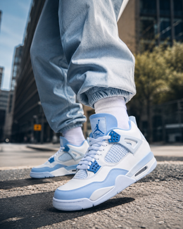 Sky Blue 4 – White / Blue